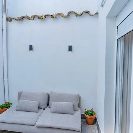 Appartement Deanes Califa 5 *